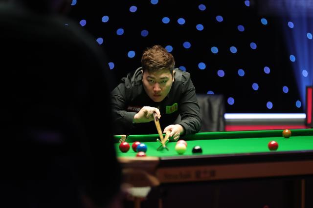 开云体育官网-颜丙涛连赢三场决胜局大战 大师赛首秀即进决赛